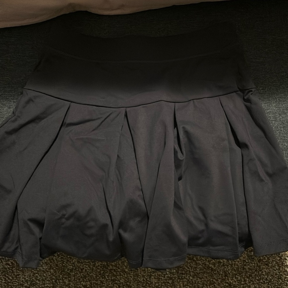 NEVER WORN gold hinge skirt